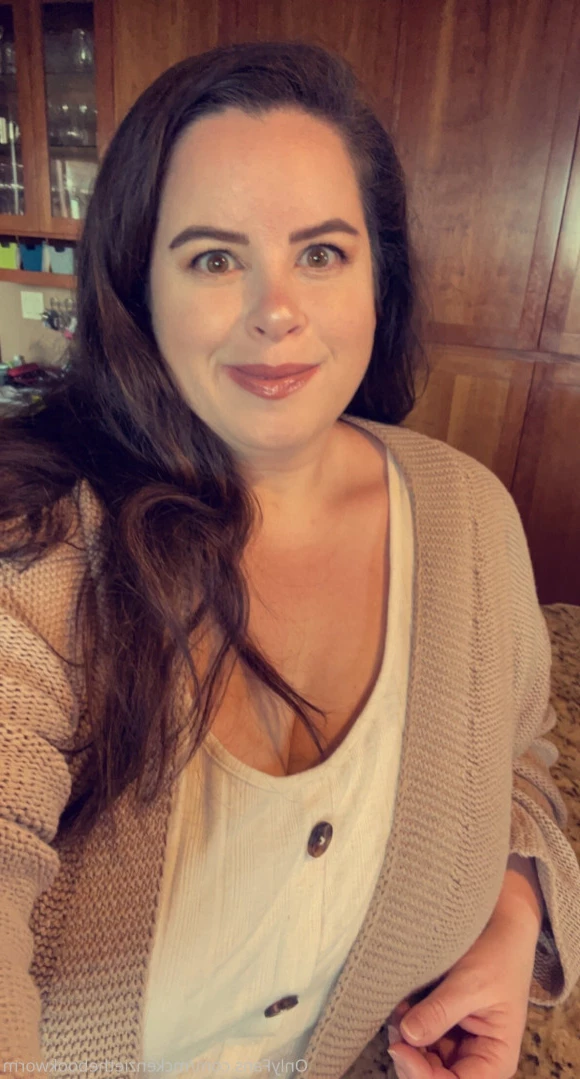 McKenzie Low [ mckenziethebookworm ] Onlyfans leaked photo 14948789 on Hotleaks.tv