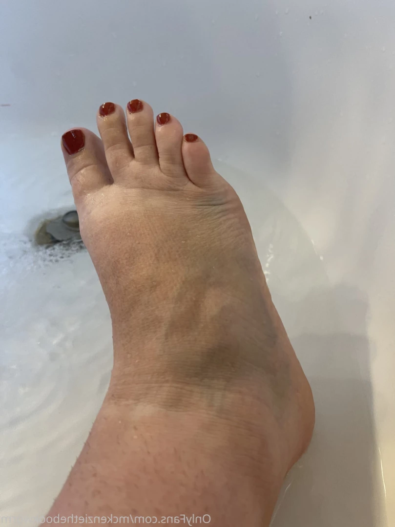 McKenzie Low [ mckenziethebookworm ] Onlyfans leaked photo 16223692 on Hotleaks.tv