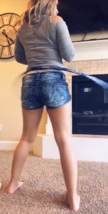 8057831