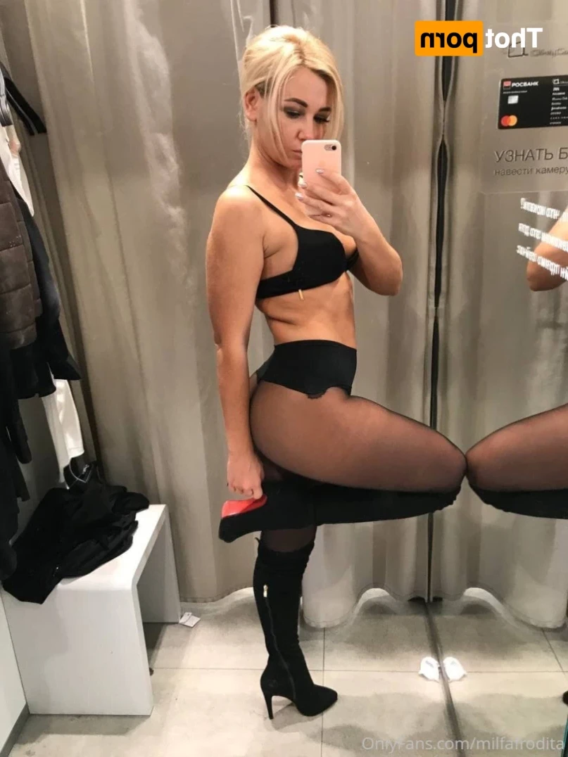 Afrodita [ miilf_afrodita ] Onlyfans leaked photo 11784613 on Hotleaks.tv