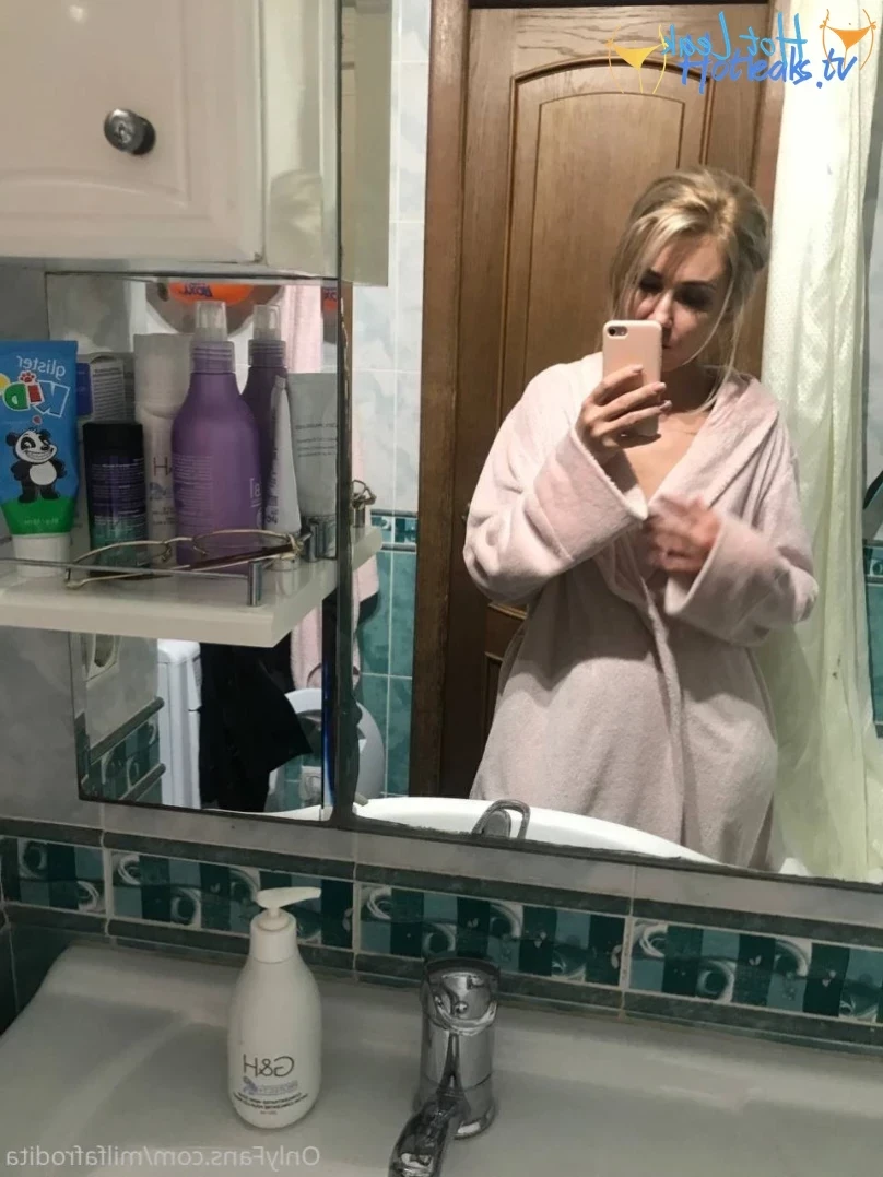 Afrodita [ miilf_afrodita ] Onlyfans leaked photo 12252386 on Hotleaks.tv