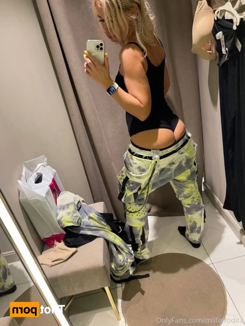 Afrodita [ miilf_afrodita ] Onlyfans leaked photo 12262613 on Hotleaks.tv