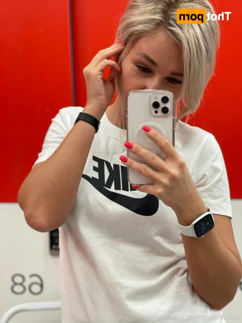 Afrodita [ miilf_afrodita ] Onlyfans leaked photo 14344773 on Hotleaks.tv