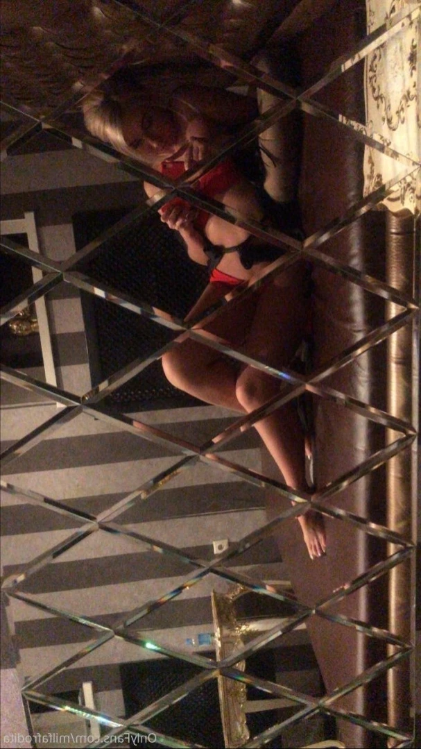 Afrodita [ miilf_afrodita ] Onlyfans leaked photo 15617051 on Hotleaks.tv