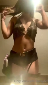 1623978