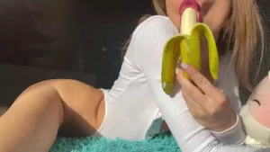 Nicole Vien [ nicoleevien ] Onlyfans leaked video 18233766 on Hotleaks.tv