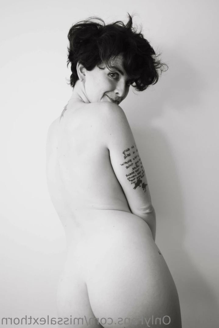Alexandra Thorn [ missalexthorn ] Onlyfans leaked photo 13205985 on Hotleaks.tv