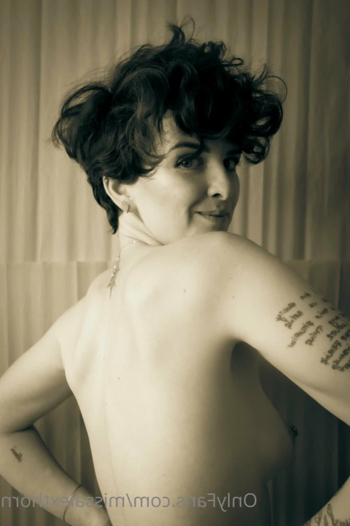 Alexandra Thorn [ missalexthorn ] Onlyfans leaked photo 13426816 on Hotleaks.tv