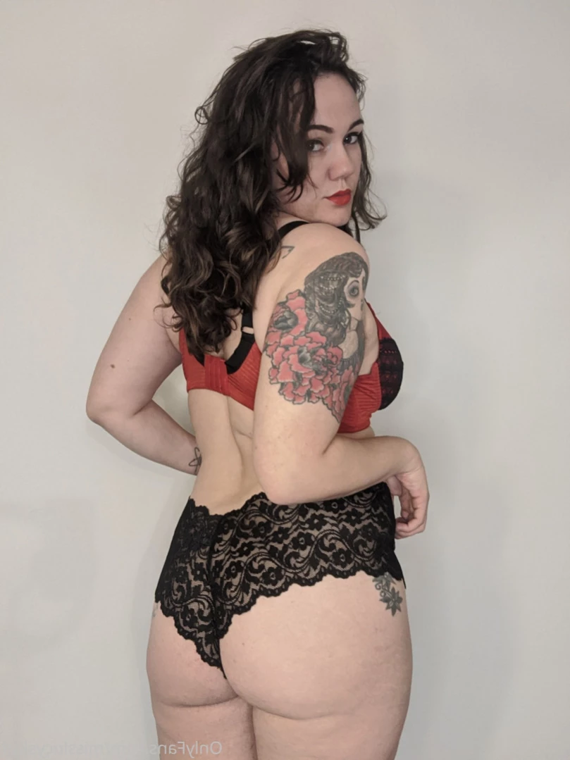 Lucy Skye [ misslucyskye ] Onlyfans leaked photo 13165953 on Hotleaks.tv