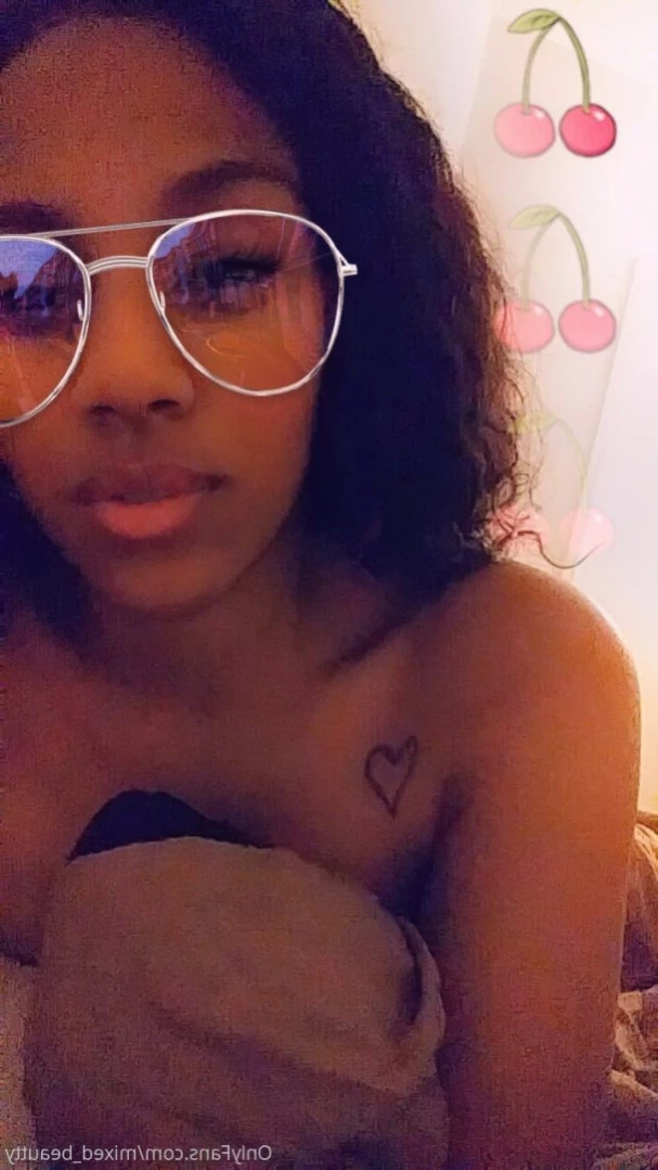 SEXTING/CockRate Queen 👸🏾 [ caramel_lattee ] Onlyfans leaked photo 13839589 on Hotleaks.tv