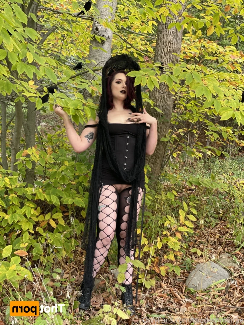 Roxie Rusalka [ roxierusalka ] Onlyfans leaked photo 11403743 on Hotleaks.tv