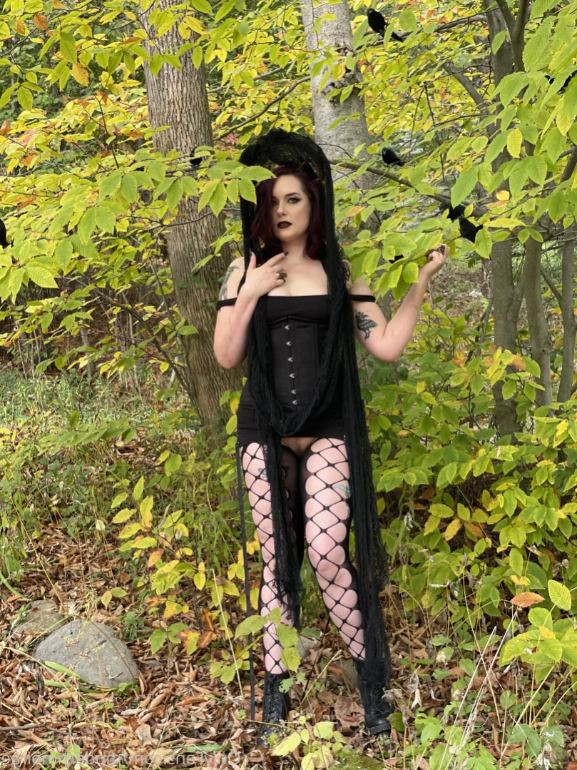 Roxie Rusalka [ roxierusalka ] Onlyfans leaked photo 12754227 on Hotleaks.tv