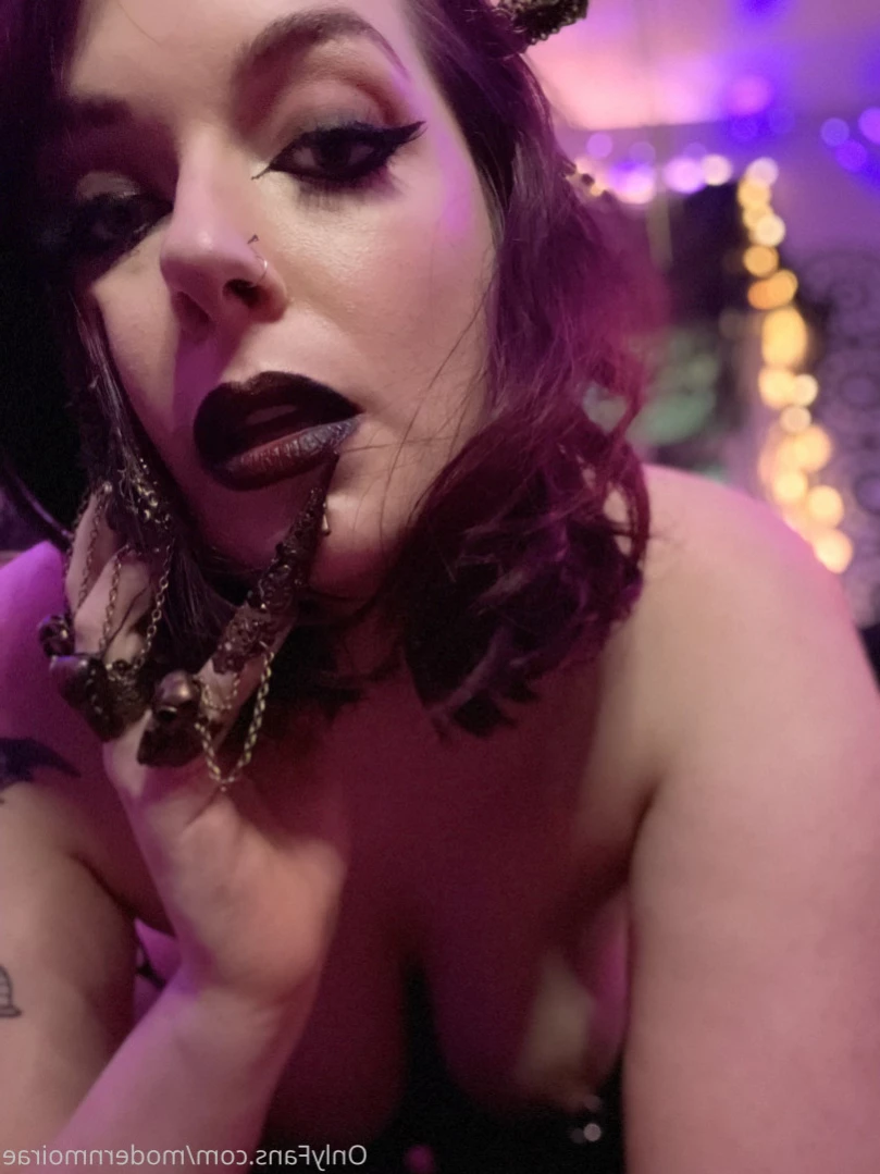 Roxie Rusalka [ roxierusalka ] Onlyfans leaked photo 12787266 on Hotleaks.tv