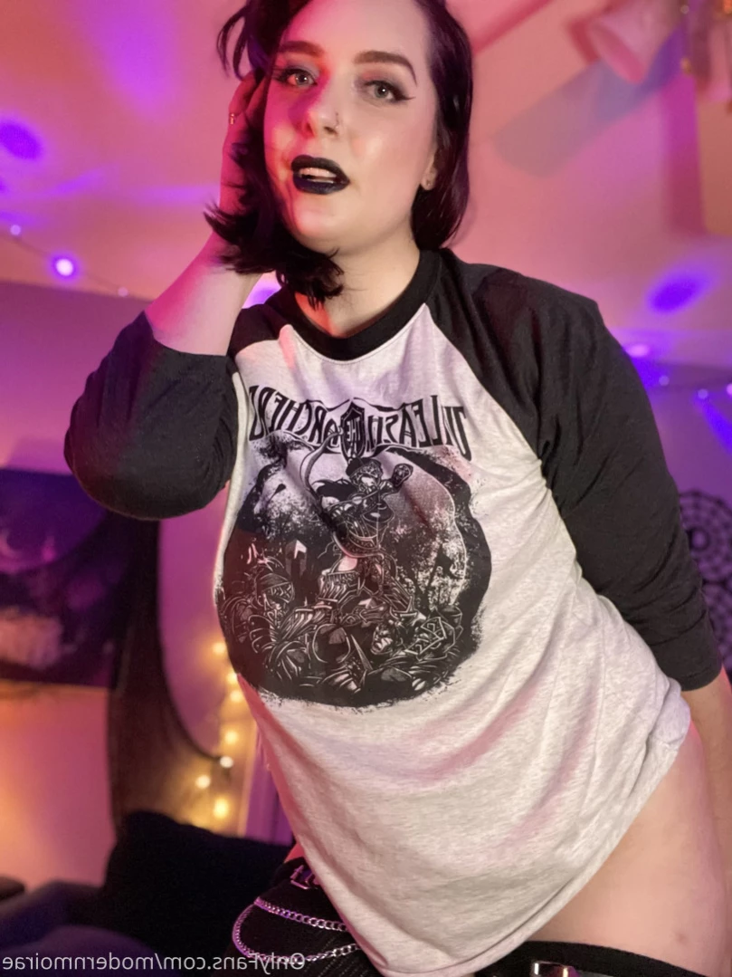 Roxie Rusalka [ roxierusalka ] Onlyfans leaked photo 13507749 on Hotleaks.tv
