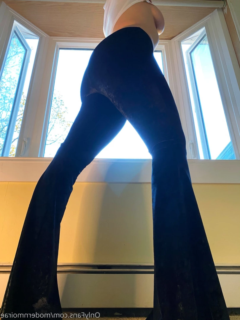 Roxie Rusalka [ roxierusalka ] Onlyfans leaked photo 14359827 on Hotleaks.tv