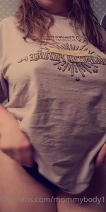 Mommybody1999 VIP [ mommybody1999vip ] Onlyfans leaked video 8029524 on Hotleaks.tv