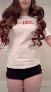 lilcanadiangirl Onlyfans leaked video 9558360 on Hotleaks.tv
