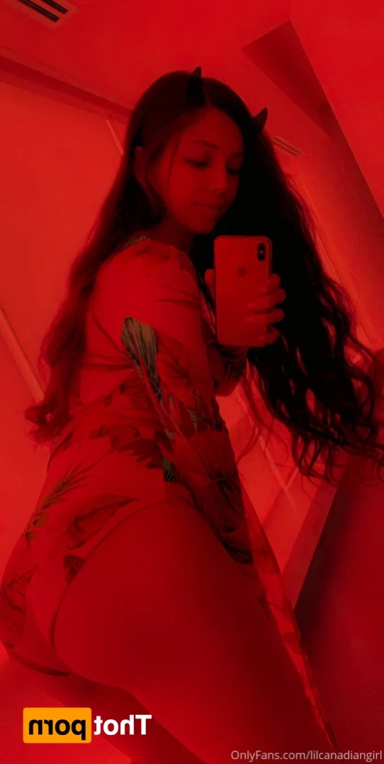 lilcanadiangirl Onlyfans leaked photo 12429124 on Hotleaks.tv