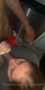 10523894