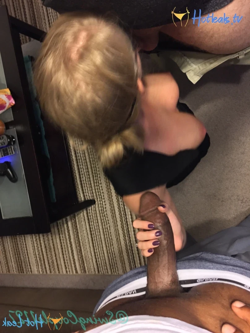 Ellie Brooks (🌴Soccer mom next door🌴) [ mrselliebrooks ] Onlyfans leaked photo 13320361 on Hotleaks.tv