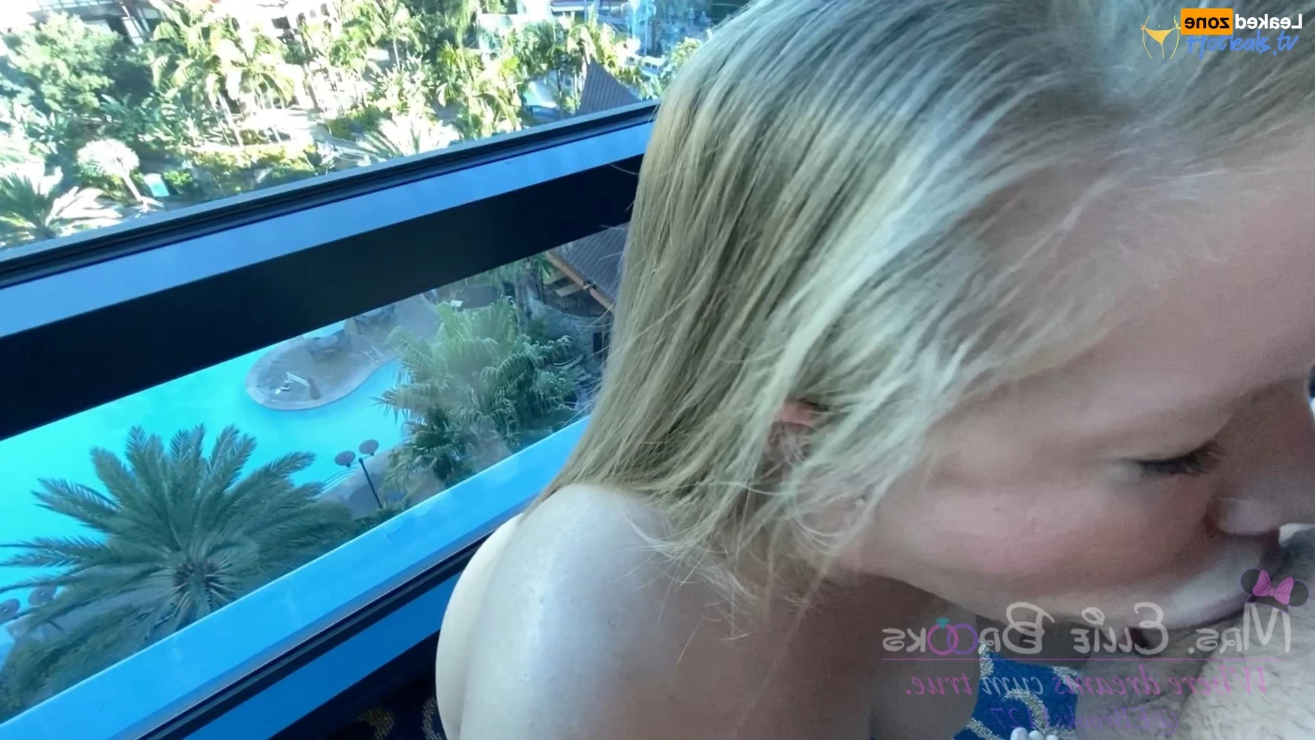Ellie Brooks (🌴Soccer mom next door🌴) [ mrselliebrooks ] Onlyfans leaked photo 14316495 on Hotleaks.tv