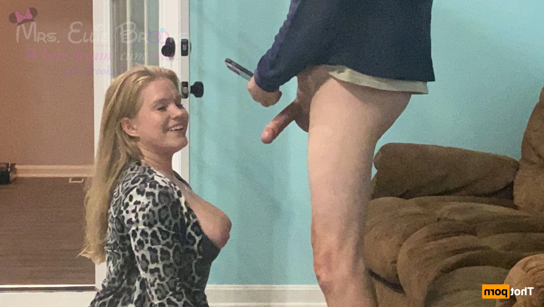 Ellie Brooks (🌴Soccer mom next door🌴) [ mrselliebrooks ] Onlyfans leaked photo 15691807 on Hotleaks.tv