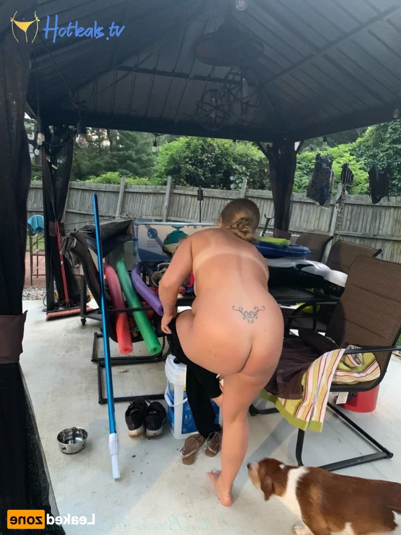 Ellie Brooks (🌴Soccer mom next door🌴) [ mrselliebrooks ] Onlyfans leaked photo 16504915 on Hotleaks.tv