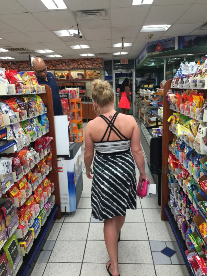 Ellie Brooks (🌴Soccer mom next door🌴) [ mrselliebrooks ] Onlyfans leaked photo 16506943 on Hotleaks.tv