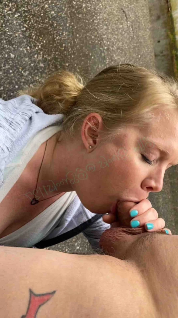 Ellie Brooks (🌴Soccer mom next door🌴) [ mrselliebrooks ] Onlyfans leaked photo 16515349 on Hotleaks.tv