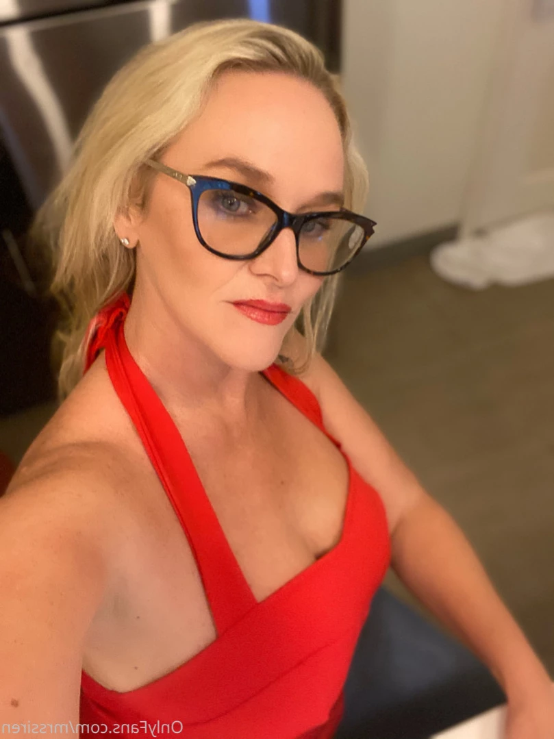 ★ Dee Siren ★ [ mrssiren ] Onlyfans leaked photo 10913506 on Hotleaks.tv