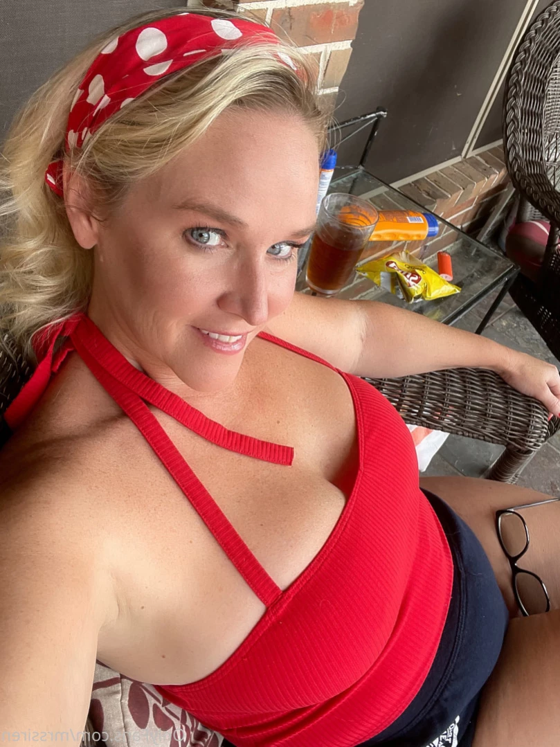 ★ Dee Siren ★ [ mrssiren ] Onlyfans leaked photo 13448137 on Hotleaks.tv