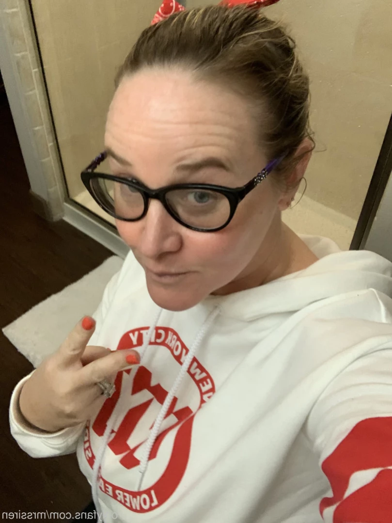 ★ Dee Siren ★ [ mrssiren ] Onlyfans leaked photo 13448712 on Hotleaks.tv