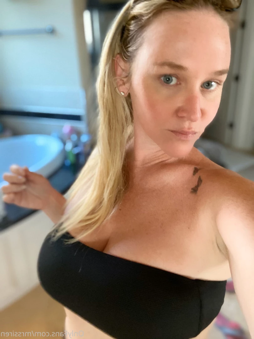 ★ Dee Siren ★ [ mrssiren ] Onlyfans leaked photo 13460905 on Hotleaks.tv