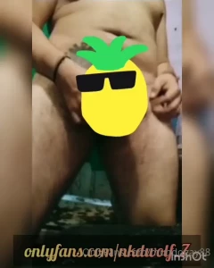 10523081