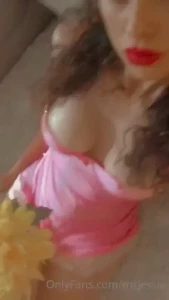 18231973