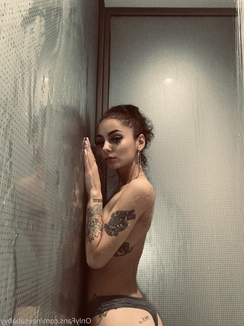 Feet Princess 👸🏻✨ [ footprincessx1 ] Onlyfans leaked photo 7876190 on Hotleaks.tv