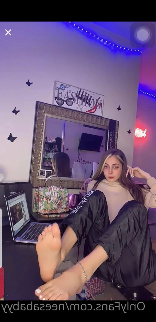 Feet Princess 👸🏻✨ [ footprincessx1 ] Onlyfans leaked photo 7877060 on Hotleaks.tv