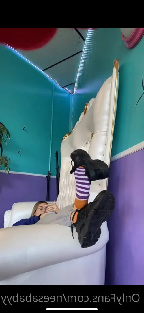 Feet Princess 👸🏻✨ [ footprincessx1 ] Onlyfans leaked photo 7877975 on Hotleaks.tv