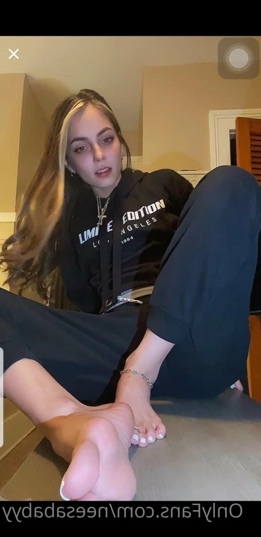 Feet Princess 👸🏻✨ [ footprincessx1 ] Onlyfans leaked photo 7878610 on Hotleaks.tv