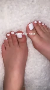 Feet Princess 👸🏻✨ [ footprincessx1 ] Onlyfans leaked video 8006419 on Hotleaks.tv