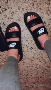 Feet Princess 👸🏻✨ [ footprincessx1 ] Onlyfans leaked video 8006425 on Hotleaks.tv