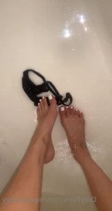 Feet Princess 👸🏻✨ [ footprincessx1 ] Onlyfans leaked video 8006548 on Hotleaks.tv