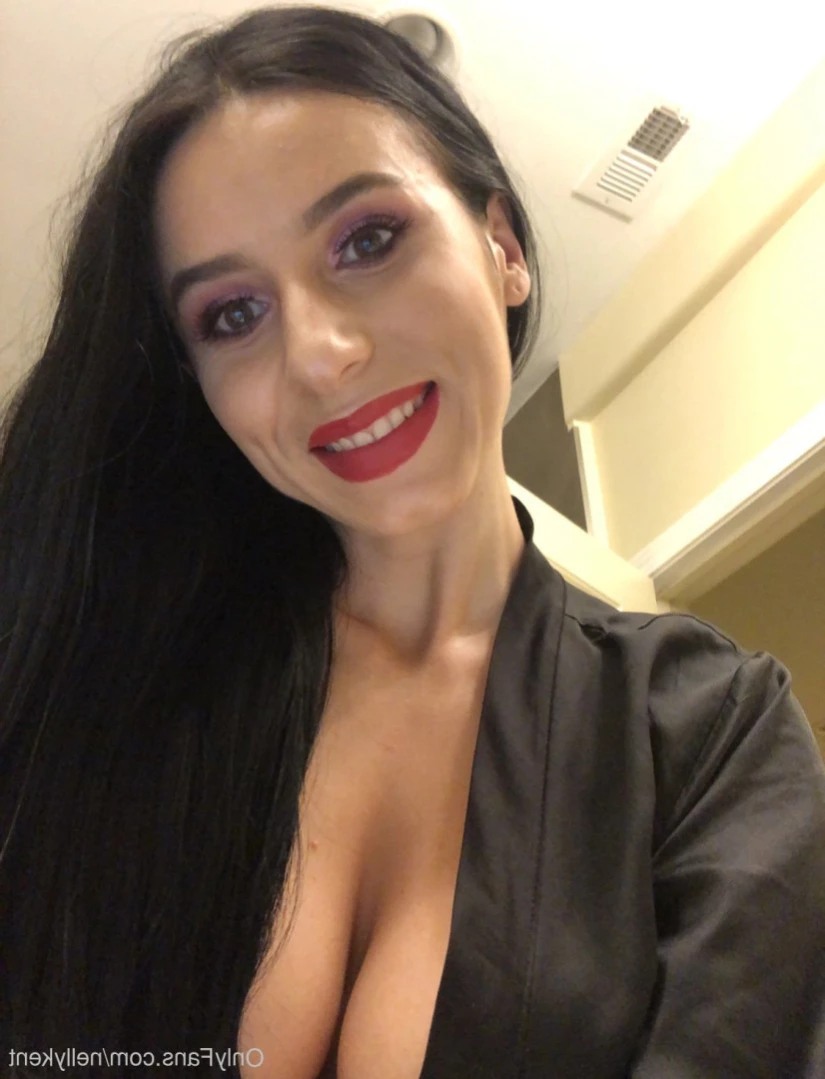 Nelly Kent Official [ nellykent ] Onlyfans leaked photo 11407812 on Hotleaks.tv