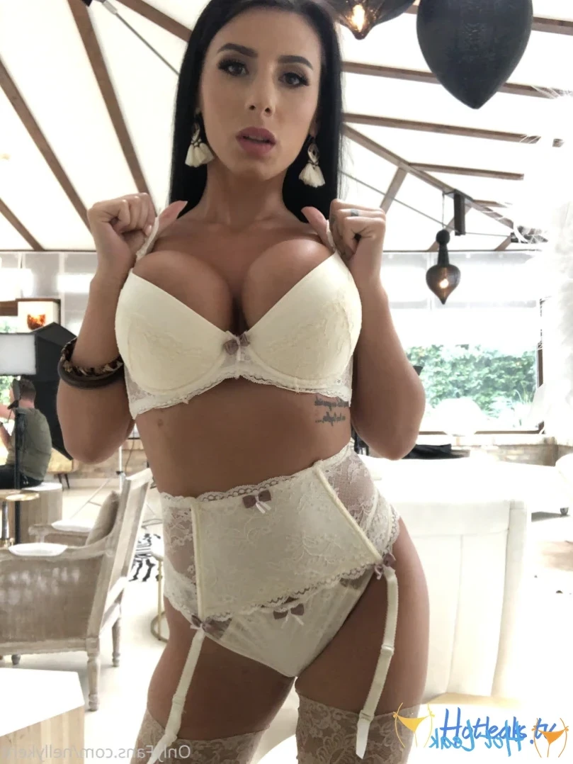 Nelly Kent Official [ nellykent ] Onlyfans leaked photo 11463711 on Hotleaks.tv