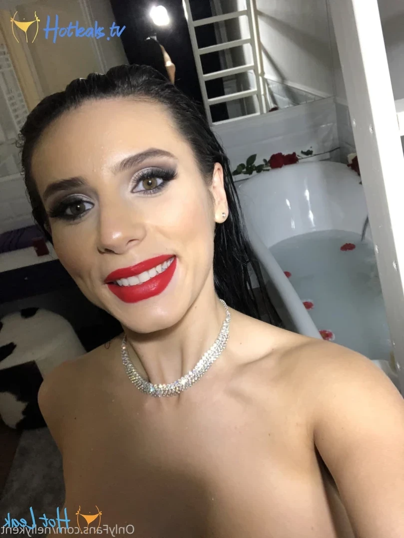 Nelly Kent Official [ nellykent ] Onlyfans leaked photo 11482441 on Hotleaks.tv