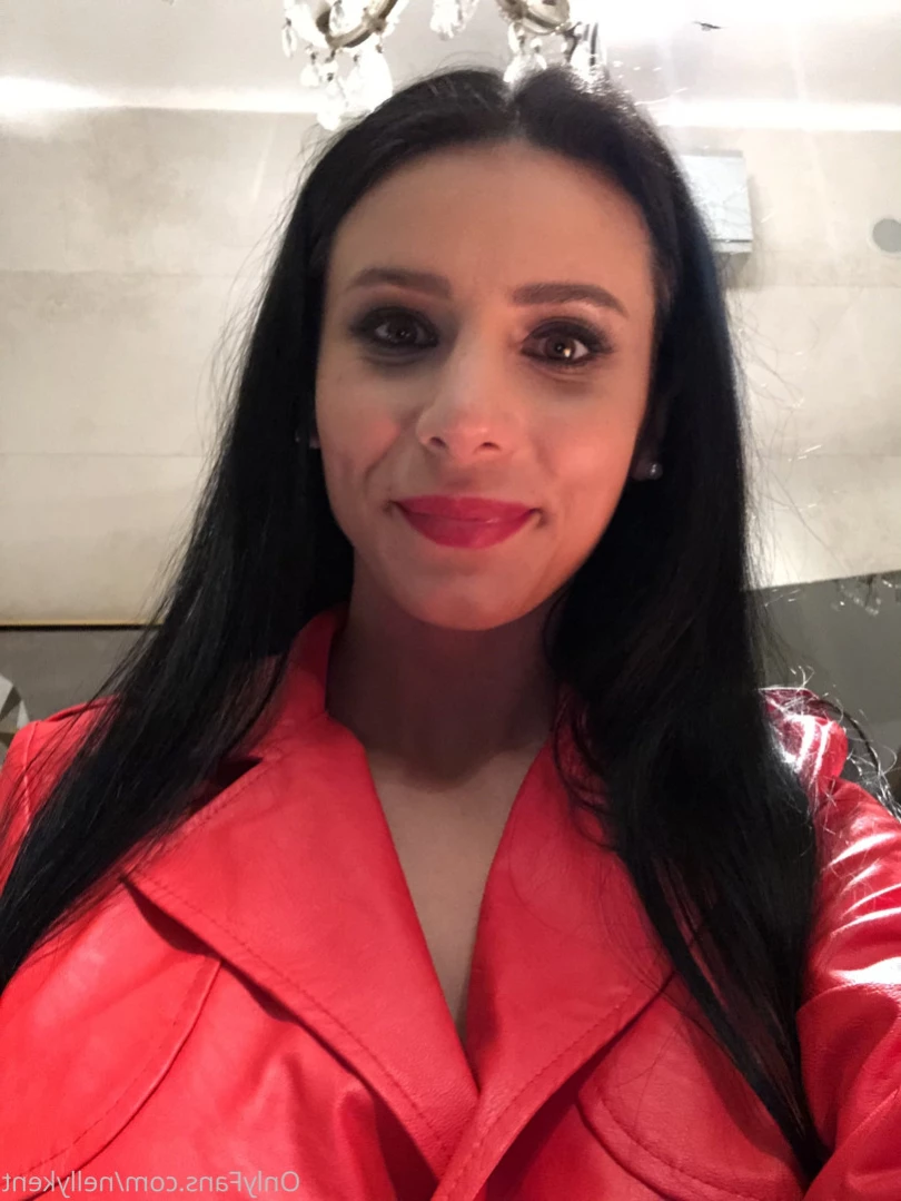Nelly Kent Official [ nellykent ] Onlyfans leaked photo 11585864 on Hotleaks.tv