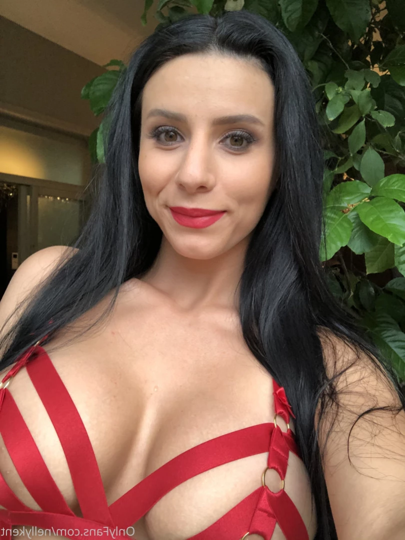 Nelly Kent Official [ nellykent ] Onlyfans leaked photo 15403534 on Hotleaks.tv
