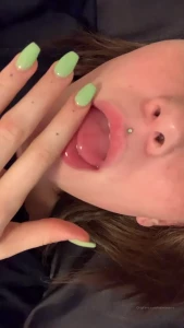 1624849