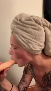 1624876