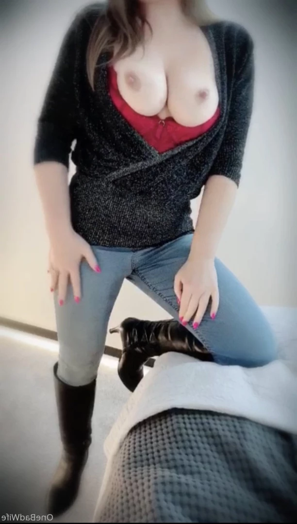 Bad Wife [ onebadwifefree ] Onlyfans leaked photo 11623829 on Hotleaks.tv